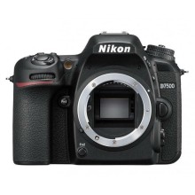 Цифрова дзеркальна фотокамера Nikon D7500 body (VBA510AE)